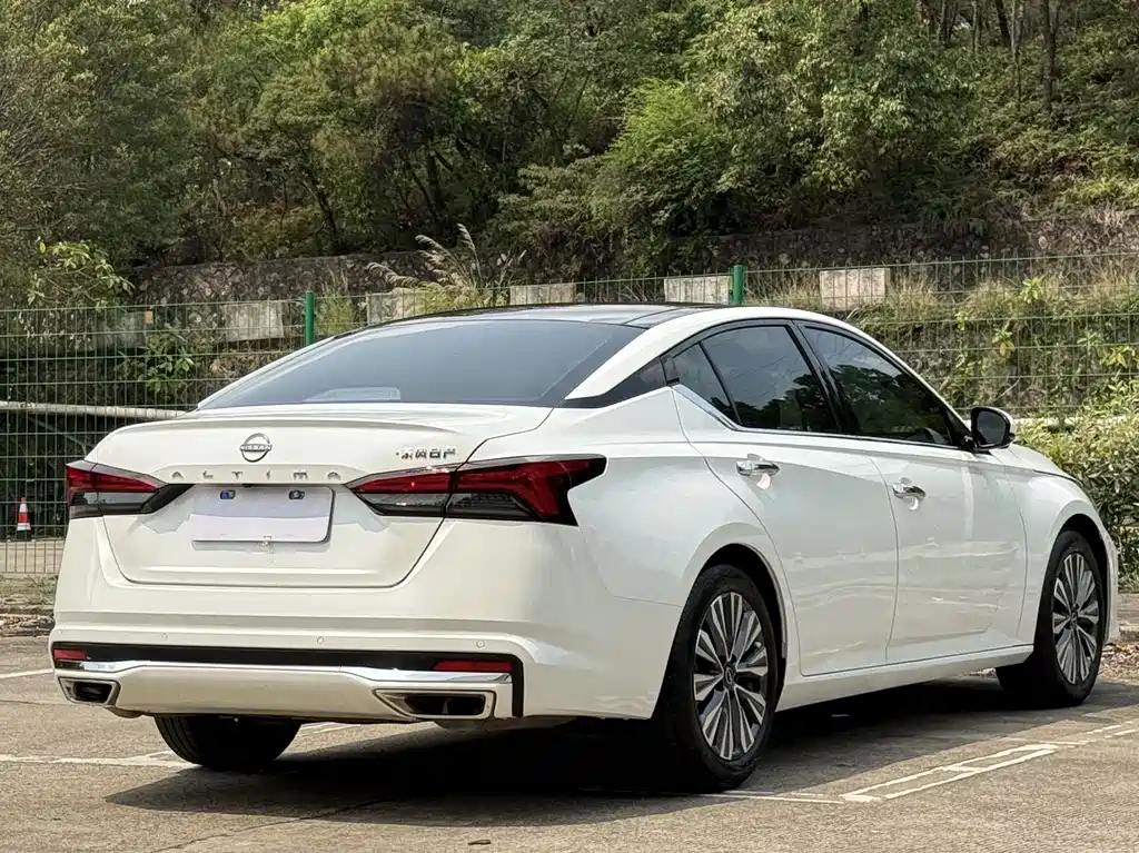 Nissan Teana 2023 — фото 6