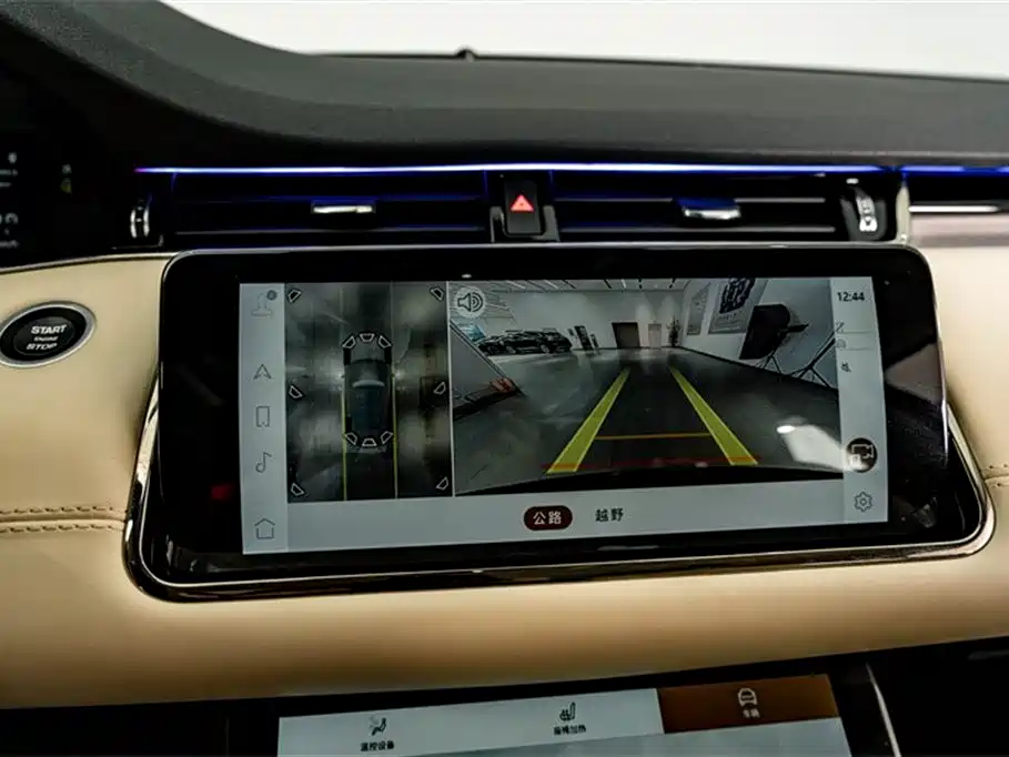 Land Rover Evoque 2024 — фото 10