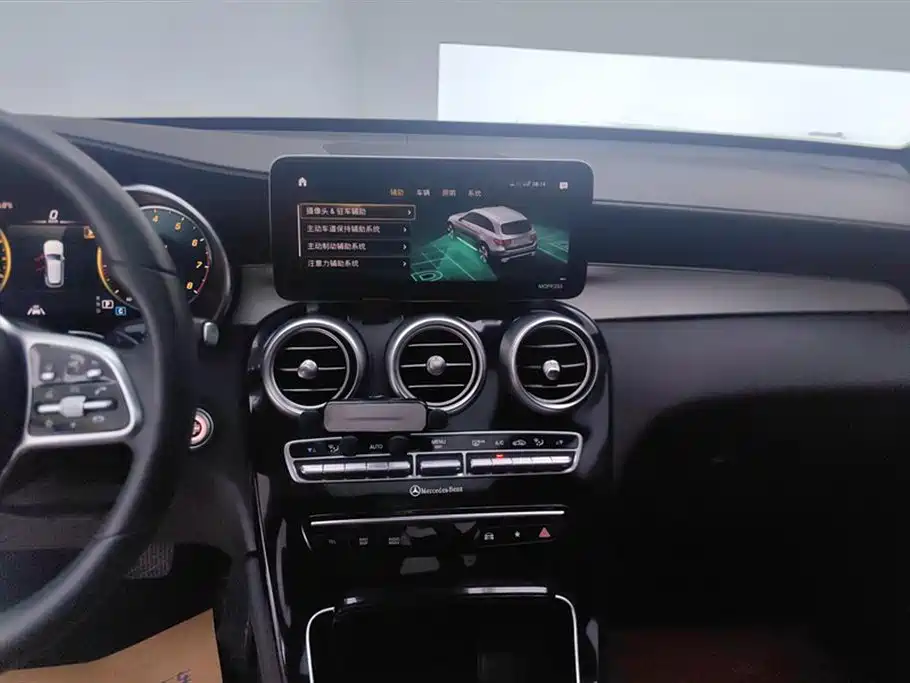 Mercedes-Benz GLC 2020 — фото 13