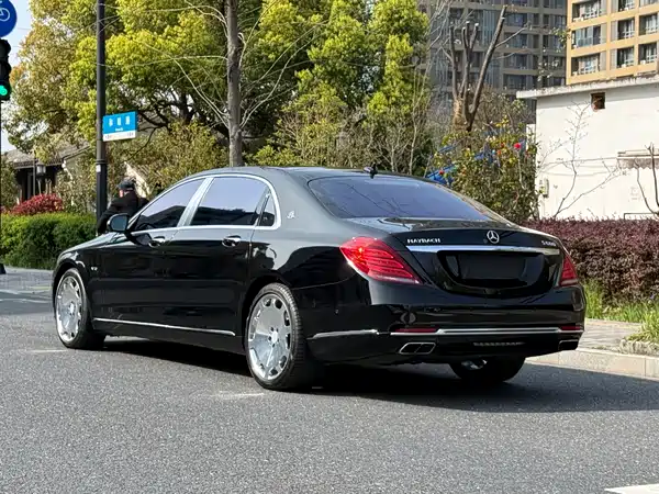 Mercedes-Benz Maybach S-Class 2015