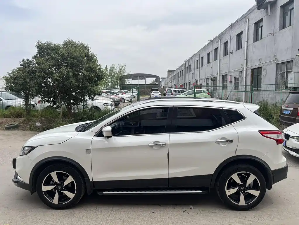 Nissan Qashqai 2017 — фото 8