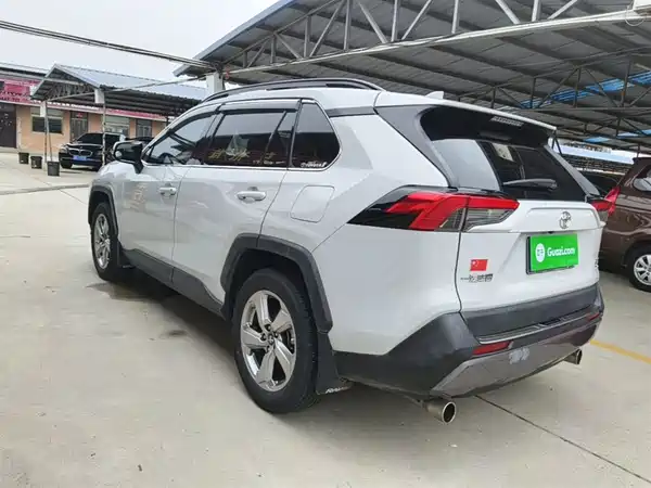 Toyota RAV4 2021