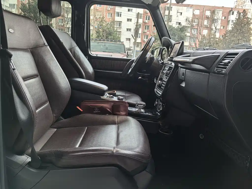 Mercedes-Benz G-Class AMG 2016 — фото 18