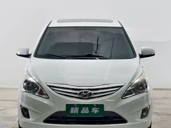 Hyundai Accent 2013