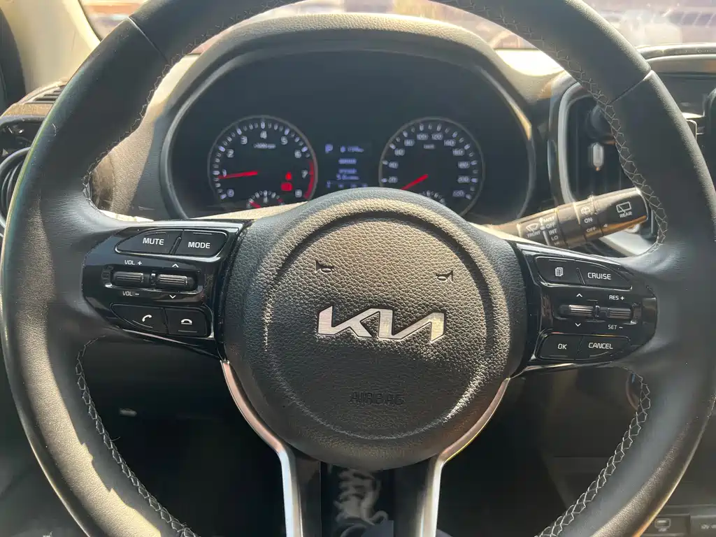 Kia KX1 2022 — фото 14