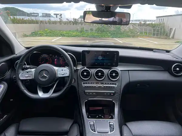 Mercedes-Benz C-Class 2022