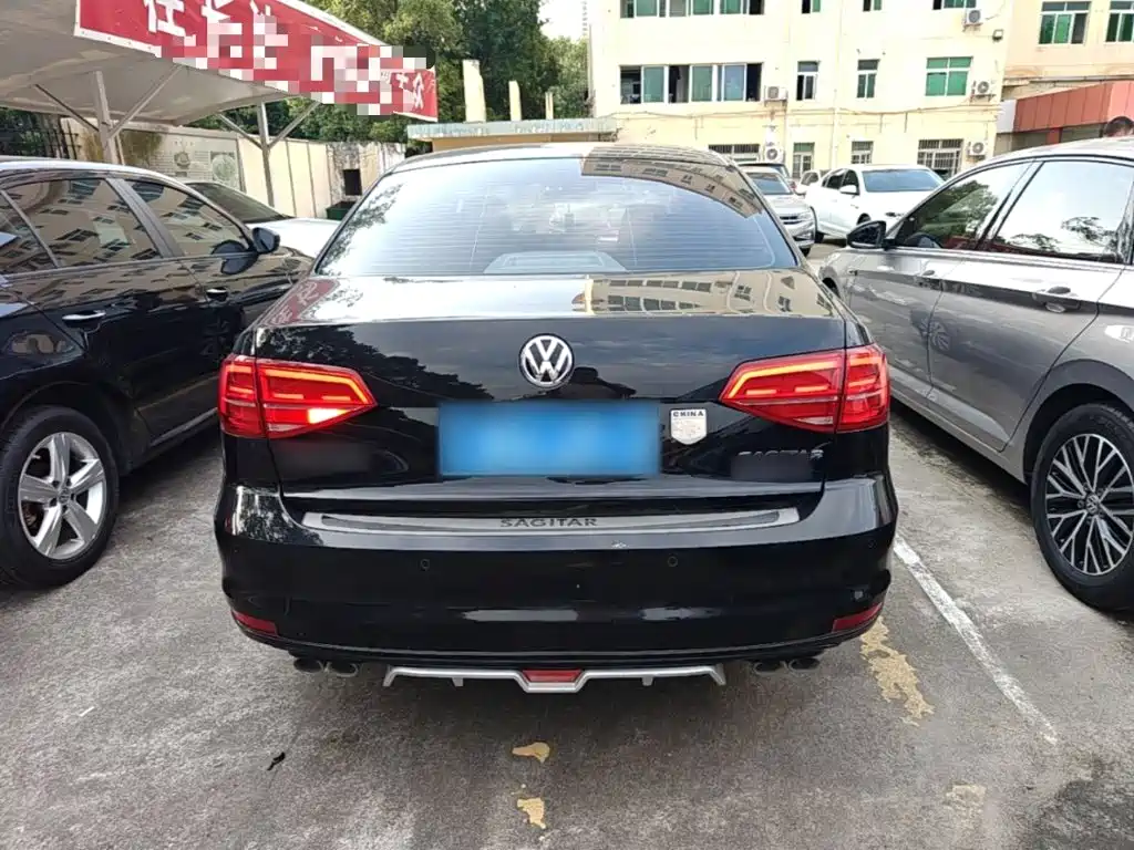 Volkswagen Sagitar 2018