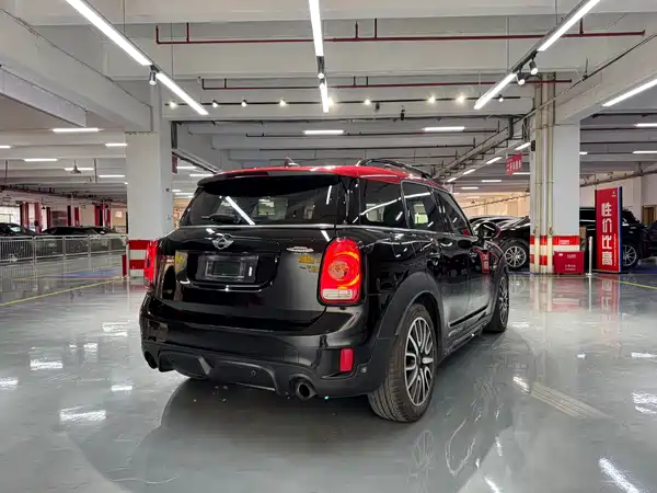 MINI JCW COUNTRYMAN 2018