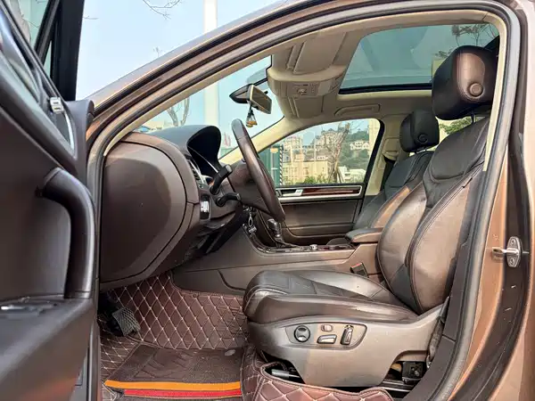 Volkswagen Touareg 2014
