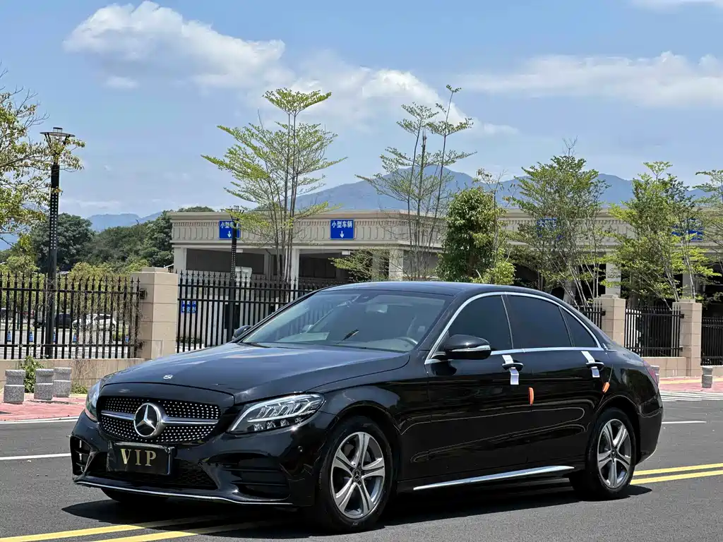 Mercedes-Benz C-Class 2020 — фото 1