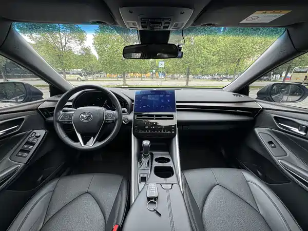 Toyota Avalon 2022
