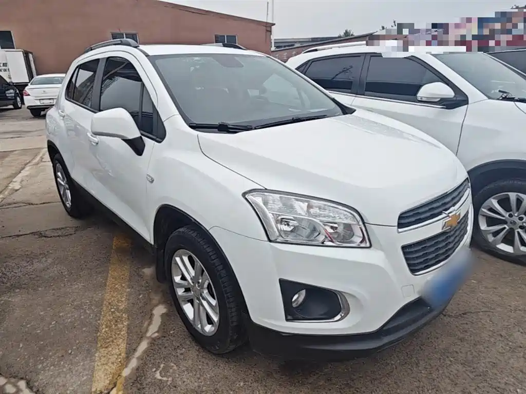 Chevrolet Trax 2015 — фото 4