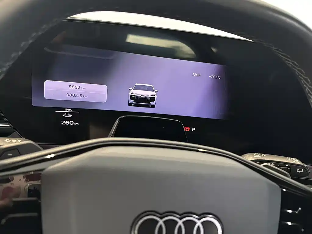 Audi Q6L e-tron 2025 — фото 9