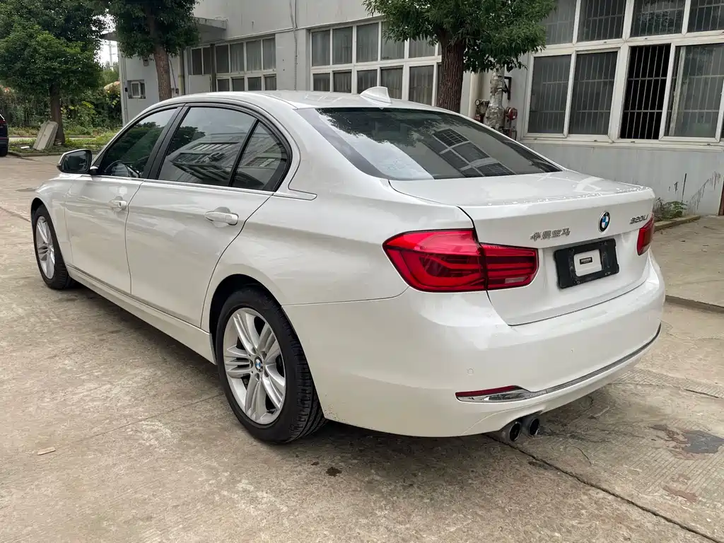 BMW 3 Series 2017