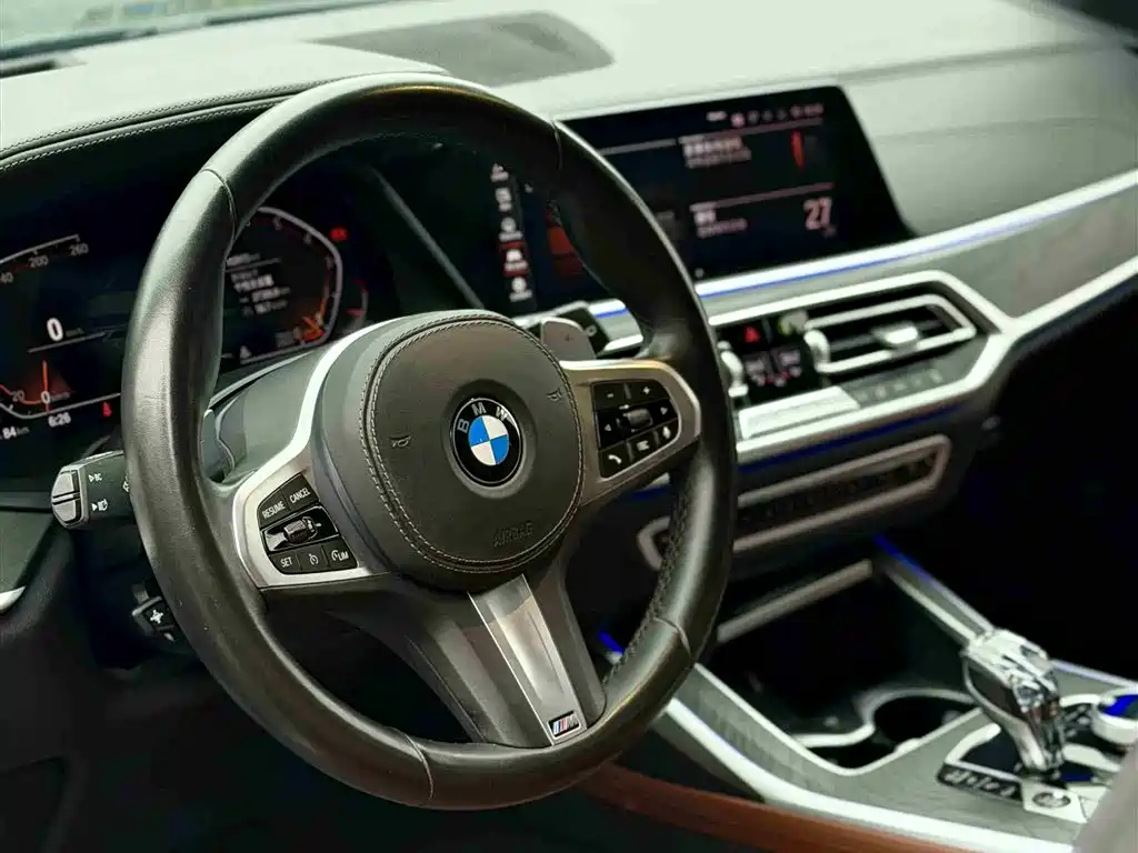 BMW X7 2021 — фото 11