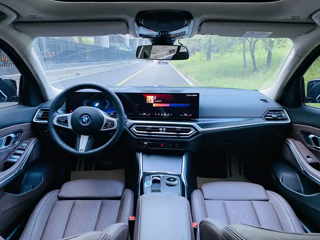 BMW i3 2024 — фото 6