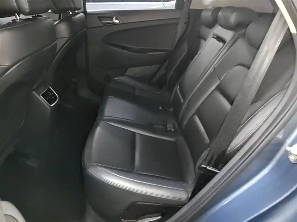 Hyundai Tucson 2018 — фото 17