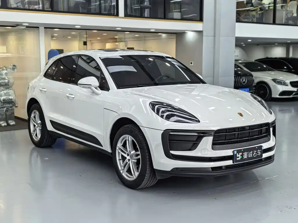 Porsche Macan 2023 — фото 3