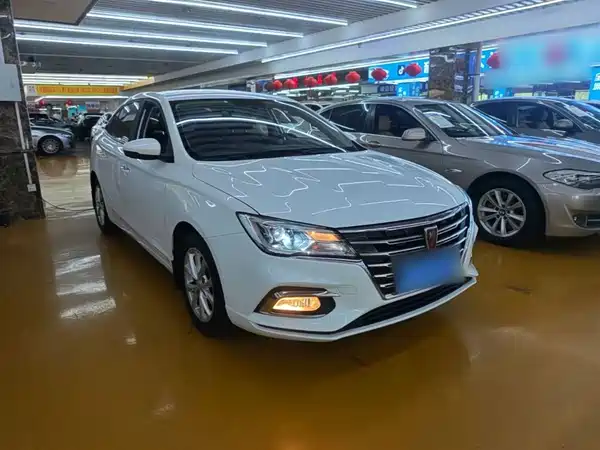 Roewe i5 2019
