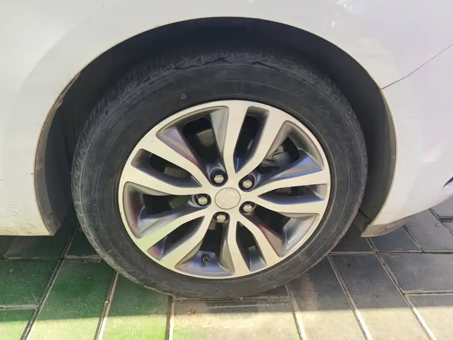 Buick Excelle 2020