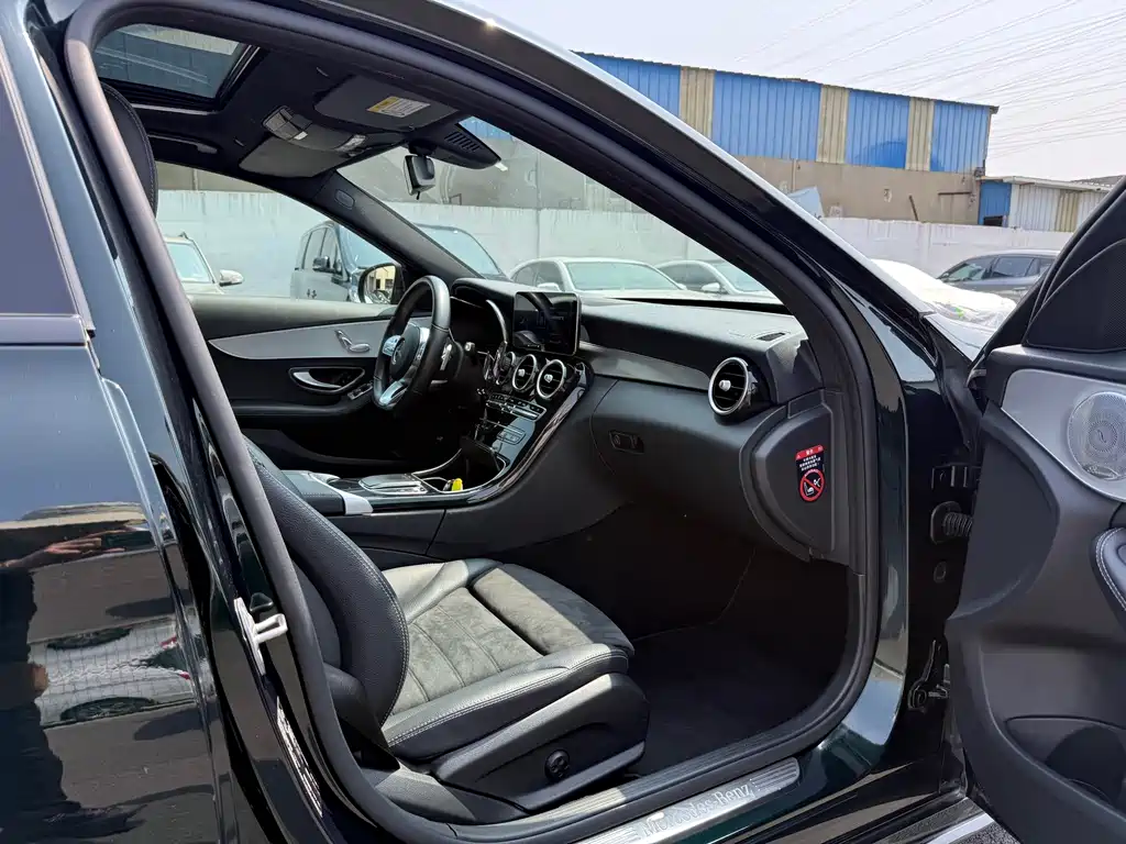 Mercedes-Benz C-Class 2021 — фото 12