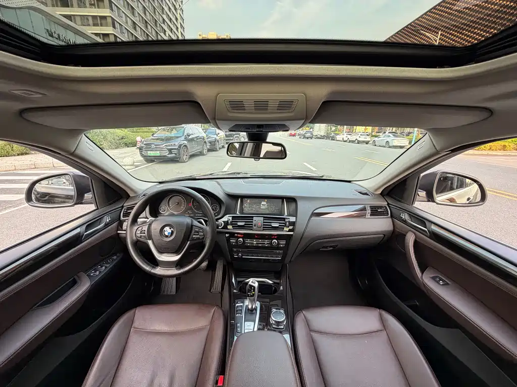 BMW X4 2016 — фото 11