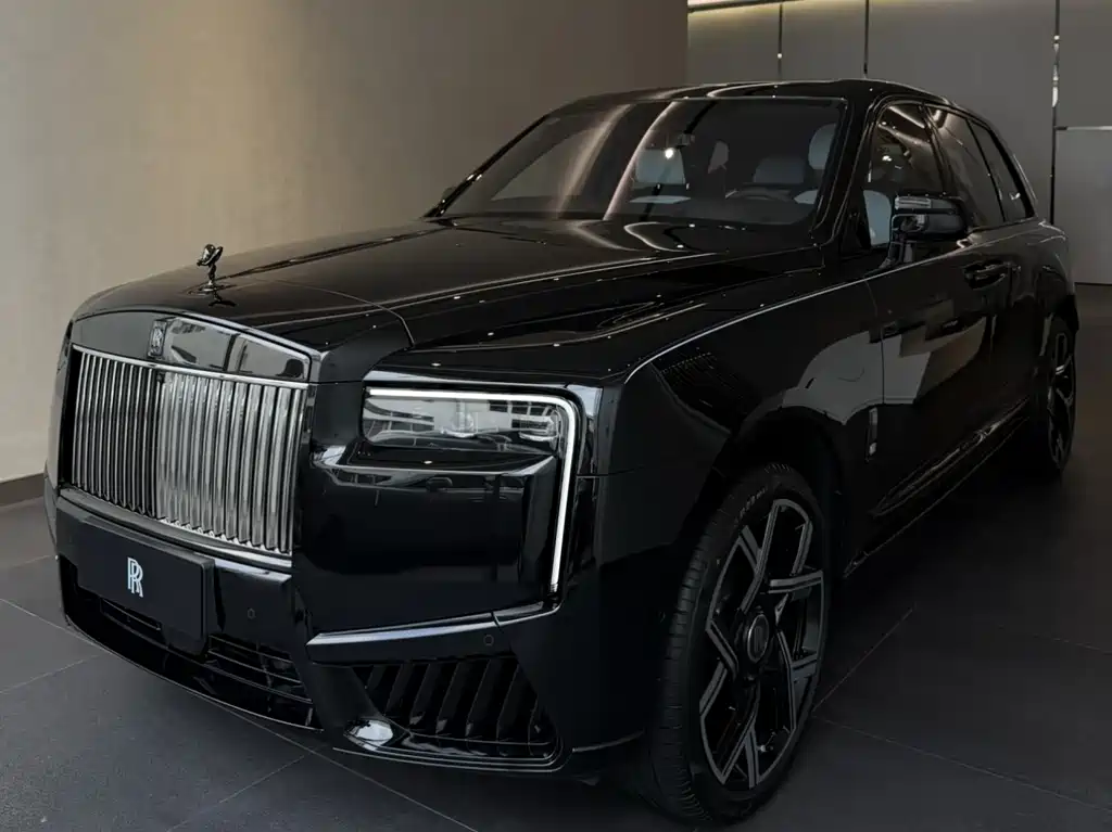 Rolls-Royce Cullinan — фото 11