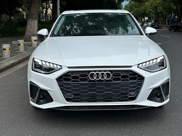 Audi A4L 2023