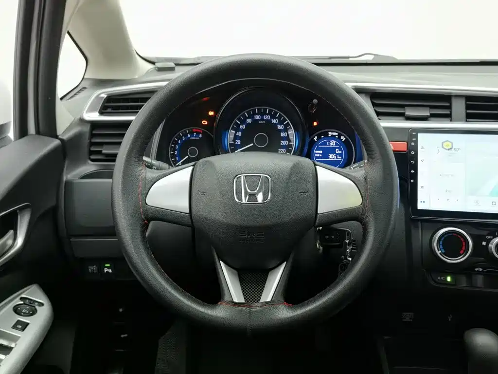 Honda Fit 2017 — фото 11
