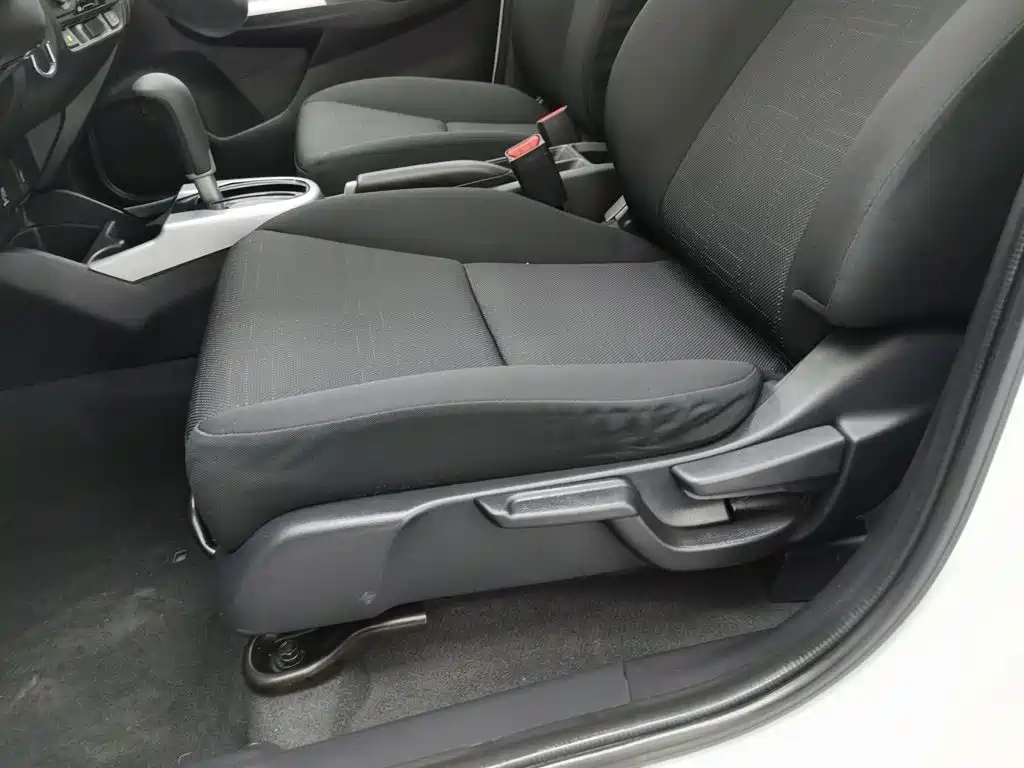 Honda Fit 2017 — фото 20