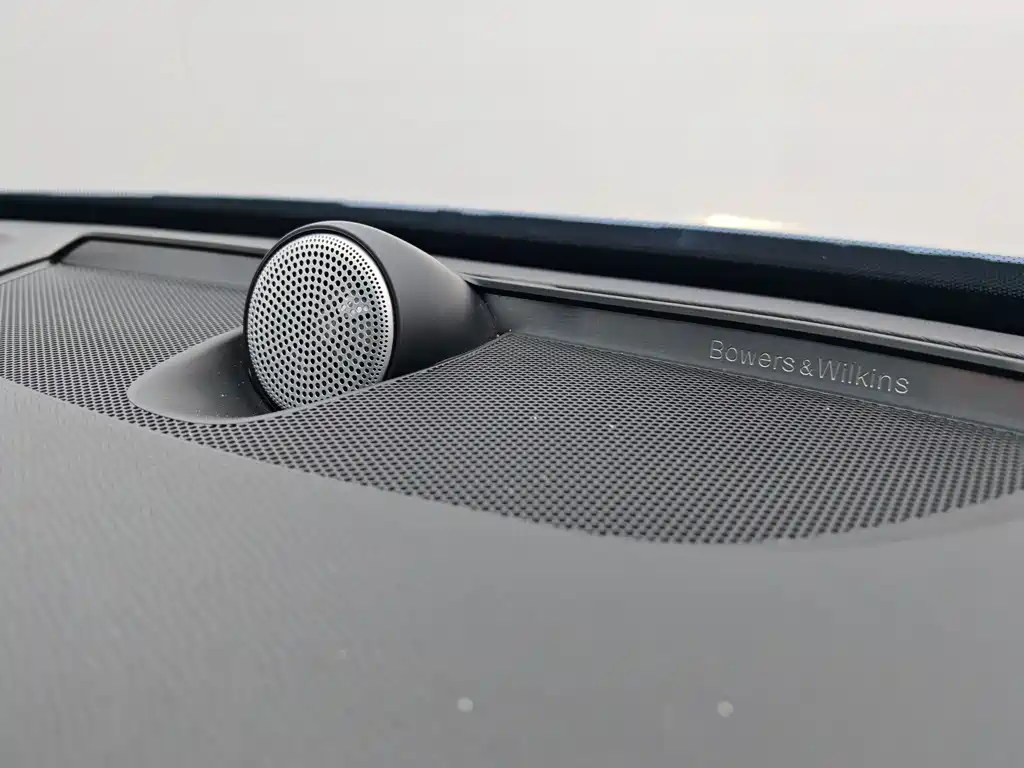 Volvo XC90 2018 — фото 11