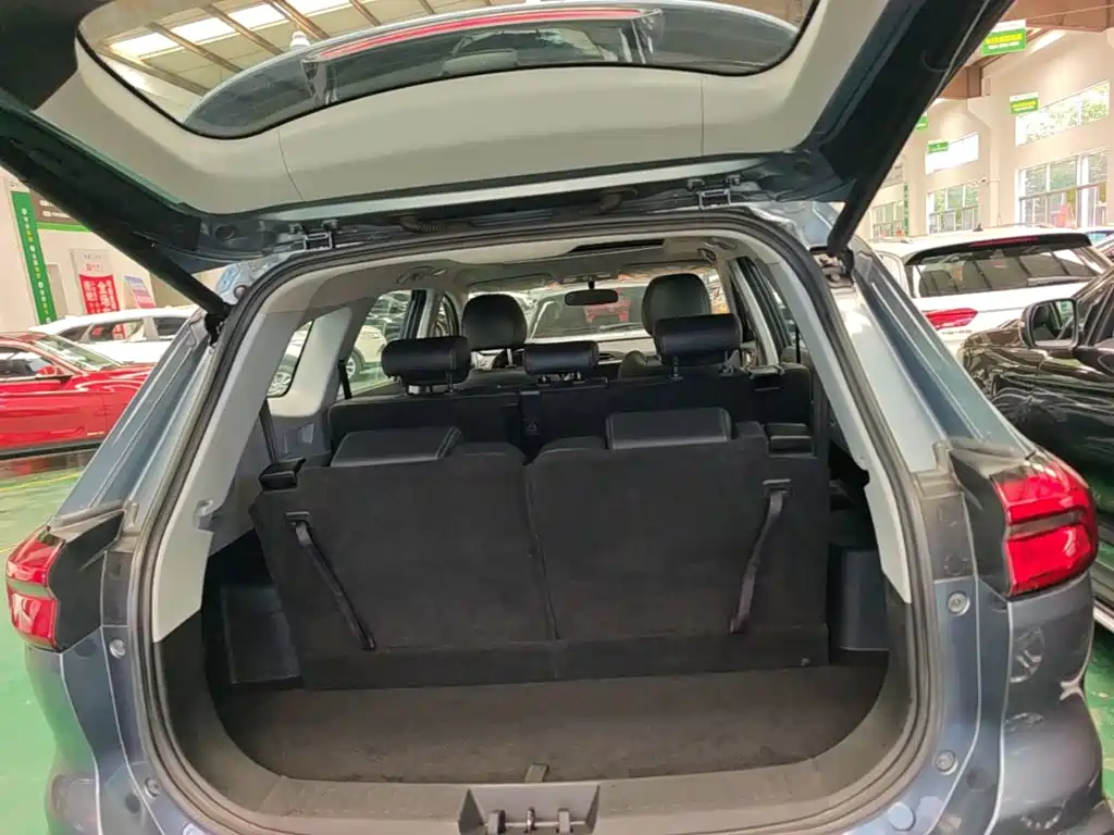 Chery Tiggo 8 2018 — фото 12