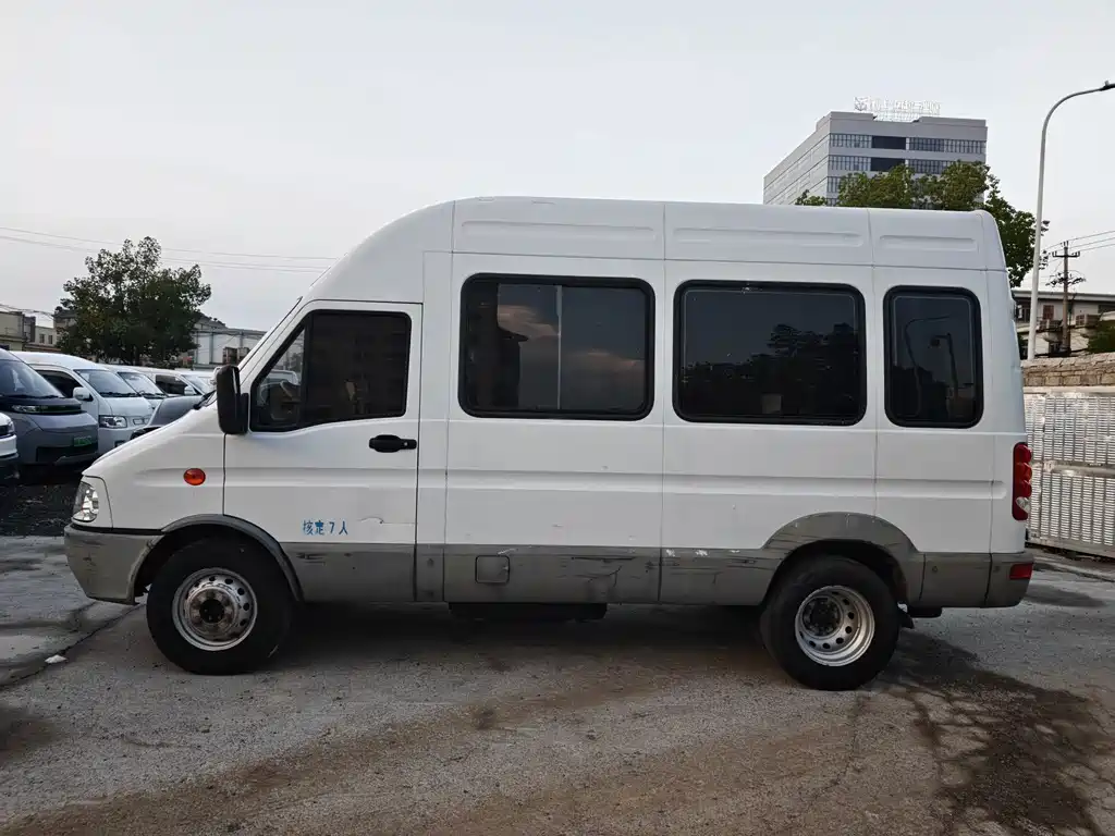 Iveco Bodhi 2018 — фото 14