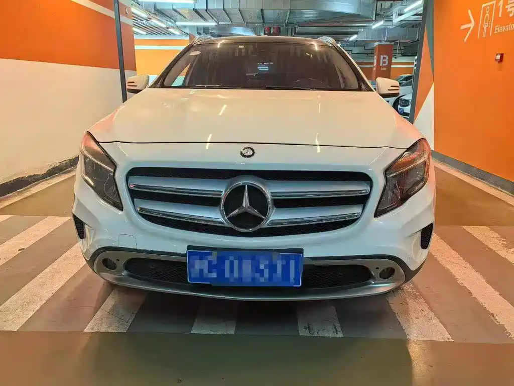 Mercedes-Benz GLA 2016