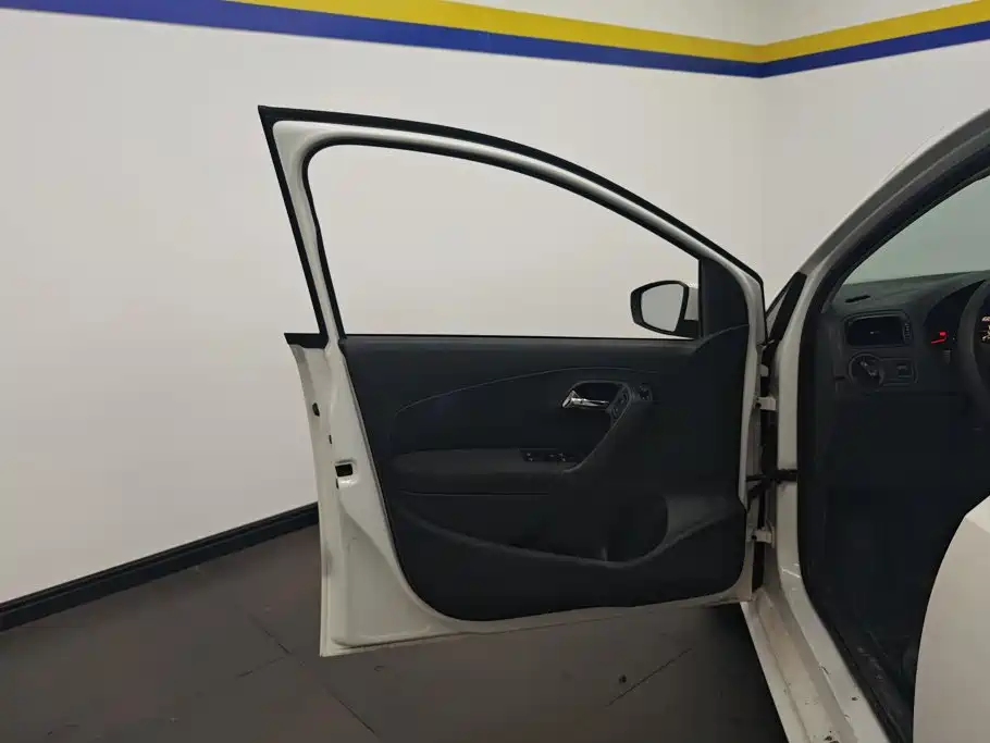 Volkswagen Polo 2016