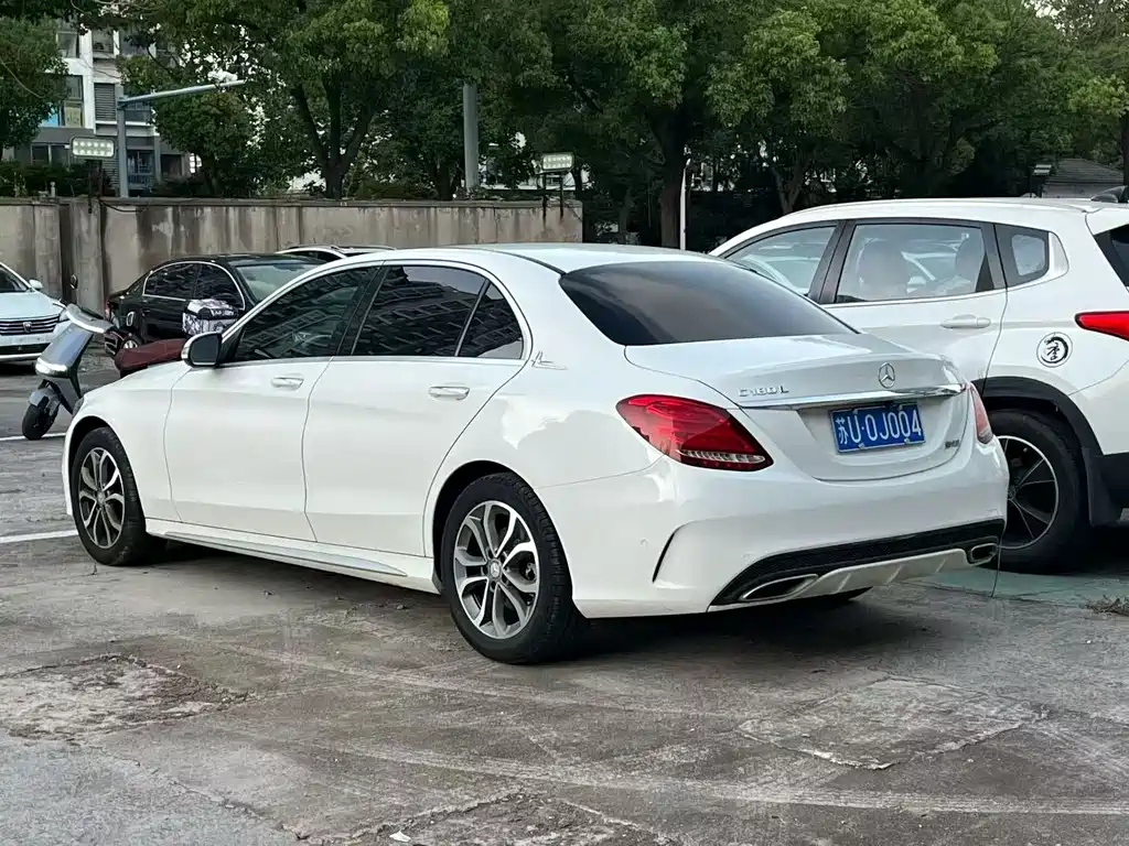 Mercedes-Benz C-Class 2017 — фото 9