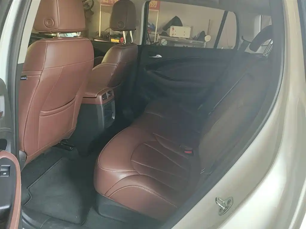 Buick Envision Plus 2021 — фото 17