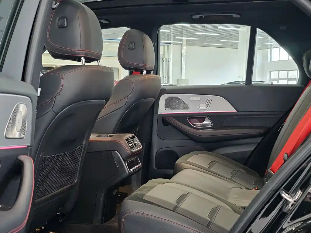 Mercedes-Benz GLE AMG 2025 — фото 15