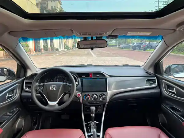 Honda Crider 2016