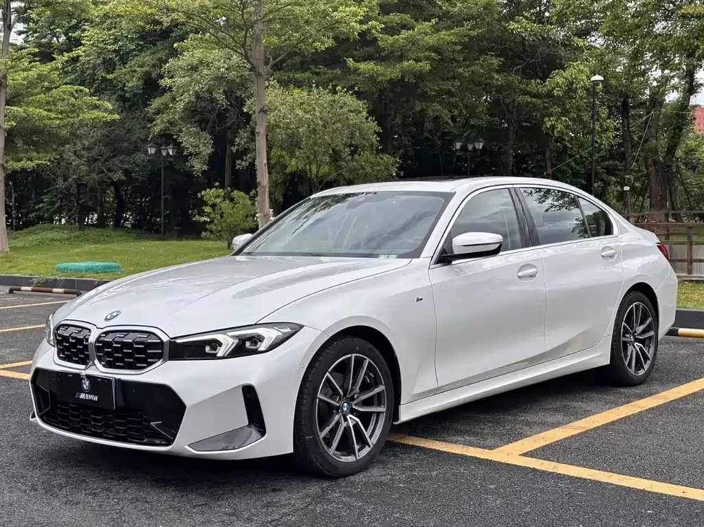 BMW 3 Series 2024
