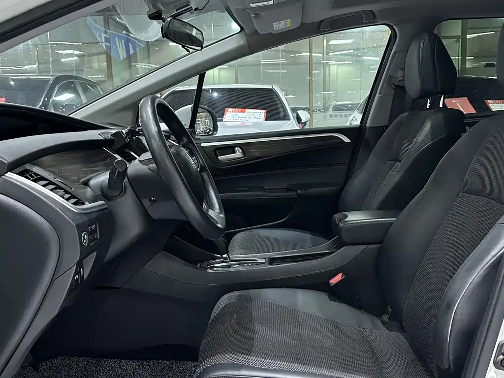 Honda Jade 2019 — фото 6