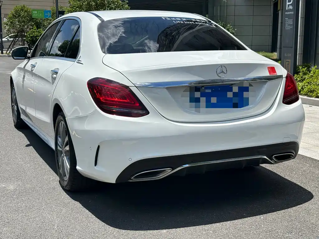 Mercedes-Benz C-Class 2019 — фото 16