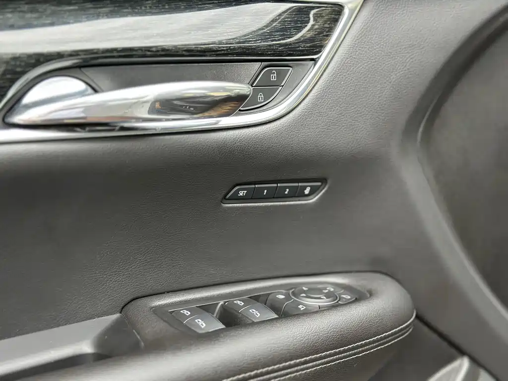 Cadillac XT5 2020 — фото 13