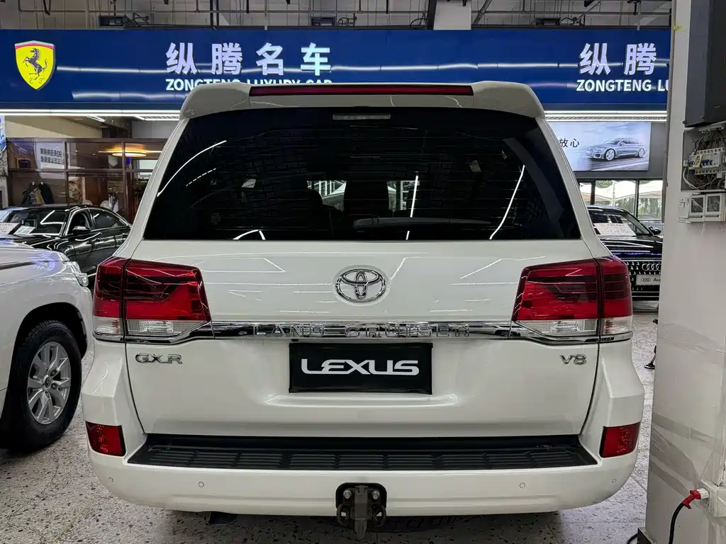 Toyota Land Cruiser 2020 — фото 9