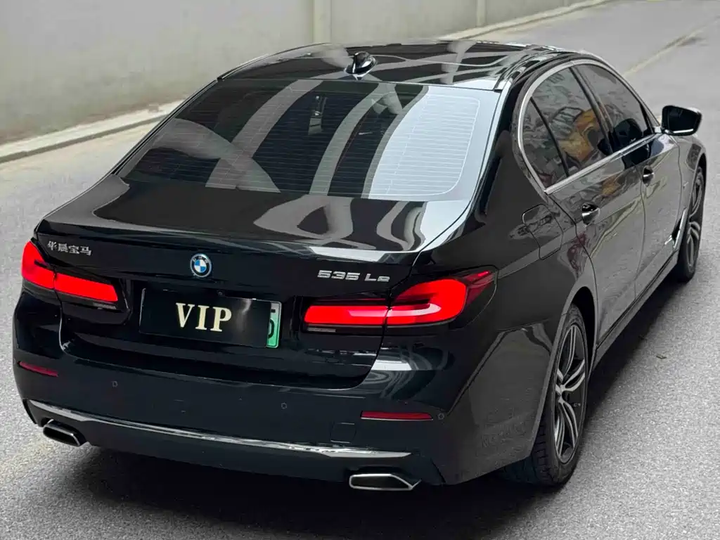 BMW 5 Series New Energy 2022 — фото 4
