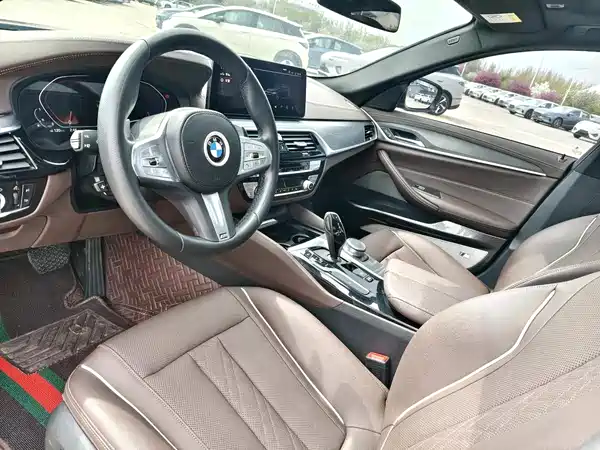 BMW 5 Series 2023