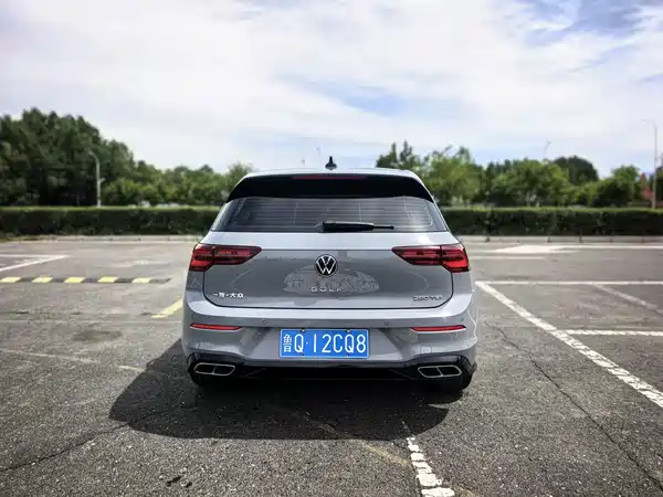 Volkswagen Golf 2023