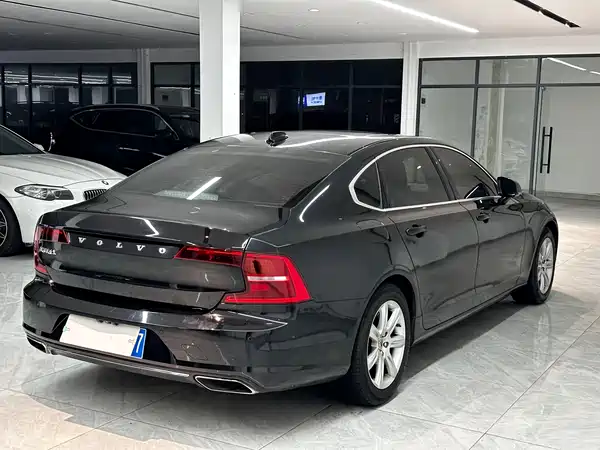 Volvo S90 2018