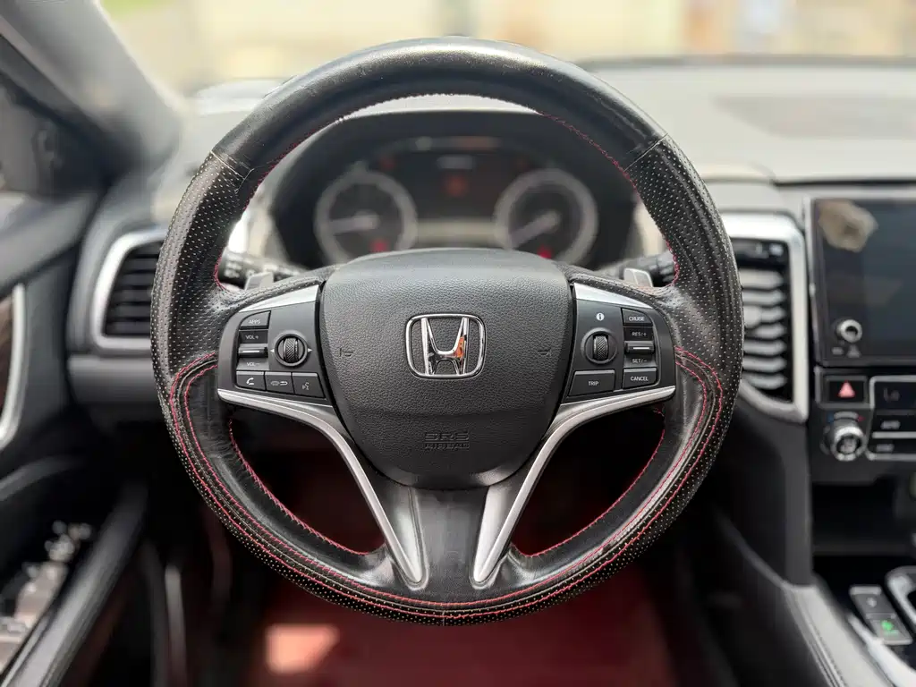 Honda UR-V 2017 — фото 27