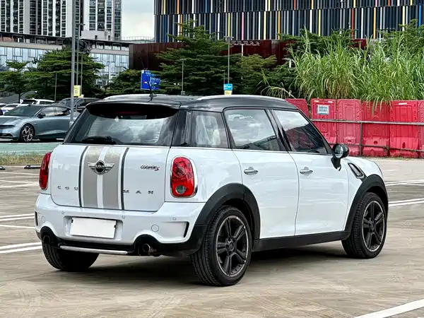 MINI Countryman 2013